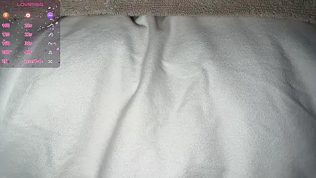 Snapshot of xxSoakingWet chatting on November 2025 10:14:02 PM xxSoakingWet online show from November 2025 10:14:02 PM