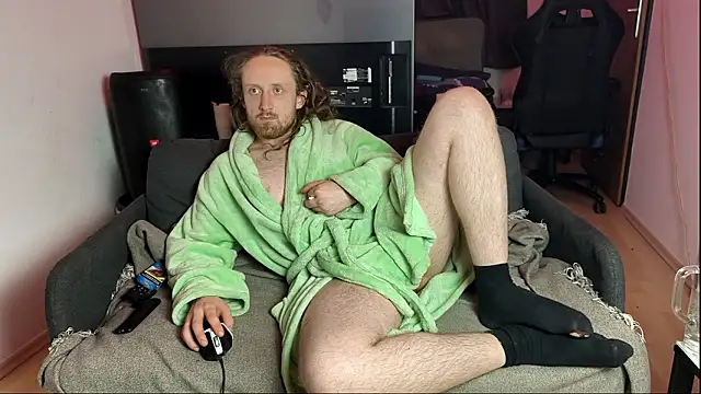 Snapshot of DrownMentallyyy chatting on March 2026 04:18:01 AM DrownMentallyyy online show from March 2026 04:18:01 AM