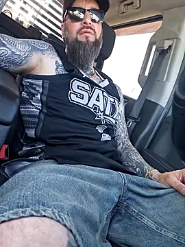 Beardedtattood online show from May 2026 03:07:01 PM