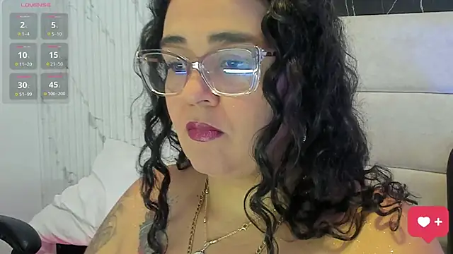 Reginavegaa online show from July 2026 11:35:01 AM