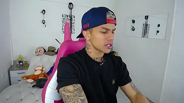 Leonard Price online show from September 2025 01:42:02 AM