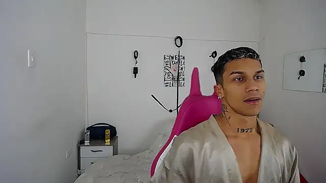 Leonard Price online show from November 2025 01:38:01 AM