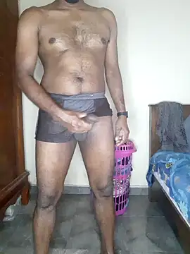 Snapshot of SuranSexy33 chatting on December 2024 08:27:02 AM SuranSexy33 online show from December 2024 08:27:02 AM