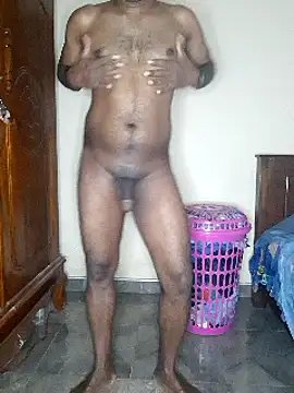 Snapshot of SuranSexy33 chatting on February 2025 06:53:02 AM SuranSexy33 online show from February 2025 06:53:02 AM