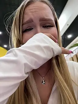 mur girl online show from February 2025 11:49:01 AM