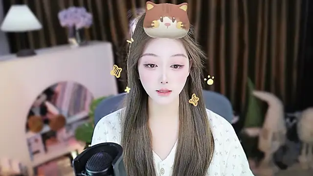 Arwyn-rr online show from March 2026 01:58:02 PM