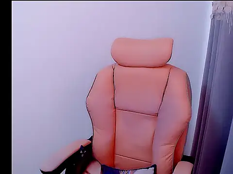 Little-sweet online show from October 2025 01:47:01 AM