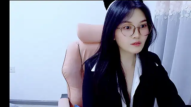 Little-sweet online show from October 2025 01:56:02 PM