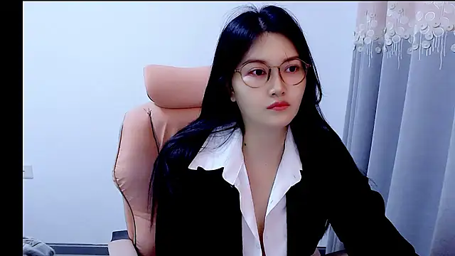 Little-sweet online show from October 2025 04:47:01 AM