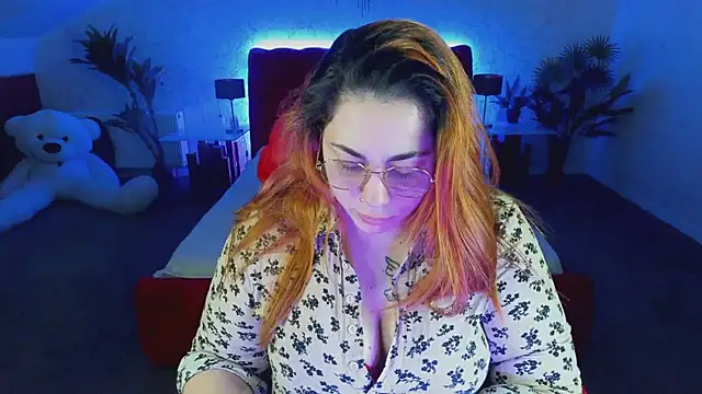 Kittywakee online show from March 2025 09:51:01 PM