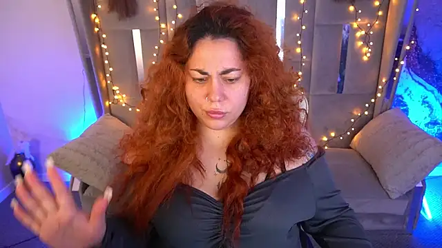 Kittywakee online show from April 2026 08:47:01 PM