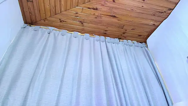 Naia x online show from March 2026 07:46:02 PM