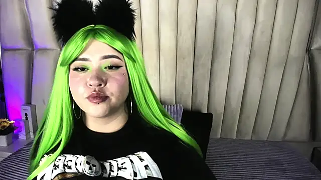 Victoria Rossy online show from June 2026 10:41:02 PM