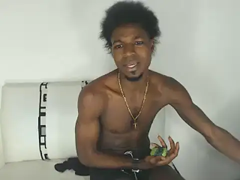 Snapshot of jaycolinss chatting on February 2025 04:46:02 AM jaycolinss online show from February 2025 04:46:02 AM