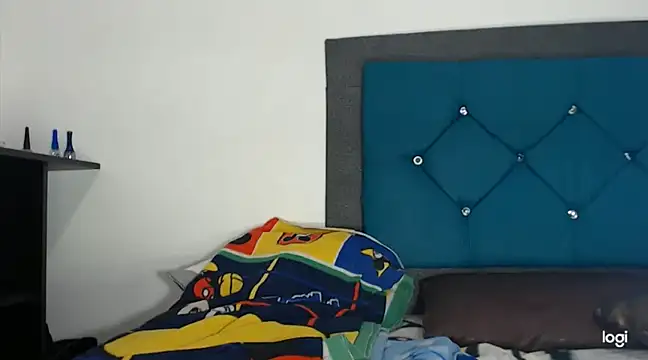 Snapshot of jaycolinss chatting on March 2025 08:37:01 AM jaycolinss online show from March 2025 08:37:01 AM