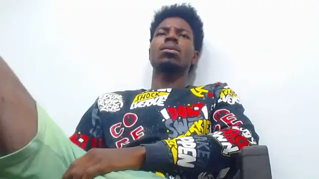 Snapshot of jaycolinss chatting on October 2025 04:12:01 AM jaycolinss online show from October 2025 04:12:01 AM