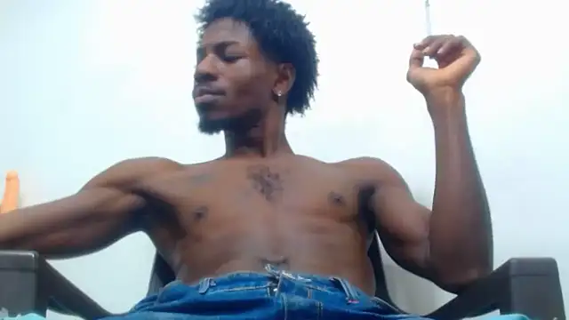 Snapshot of jaycolinss chatting on October 2025 06:32:01 PM jaycolinss online show from October 2025 06:32:01 PM