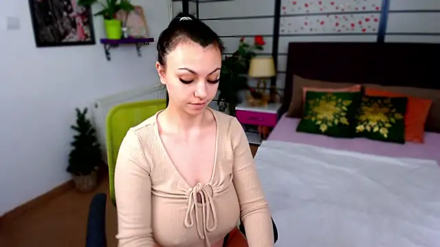 TessaaJoy online show from December 2025 05:15:02 AM