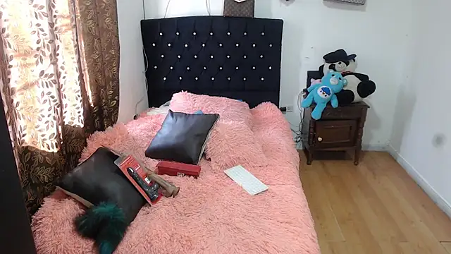 Julieta jonesss online show from January 2025 08:16:01 PM