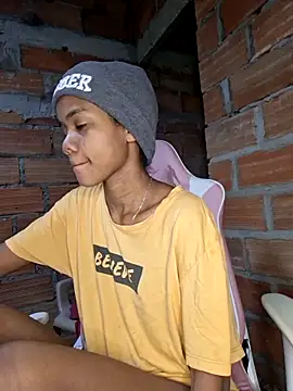 Snapshot of Luciia_cute chatting on September 2025 01:38:02 AM Luciia cute online show from September 2025 01:38:02 AM