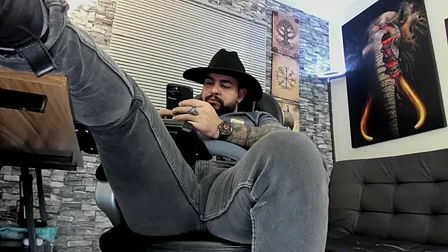 Ethan Castellano online show from June 2026 10:18:02 PM