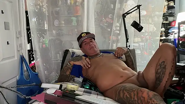 joeytatts66 online show from July 2026 01:41:02 AM