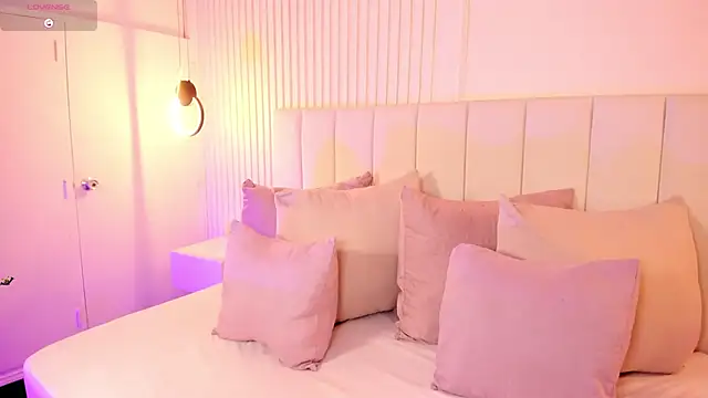 natali henao online show from September 2025 09:18:01 PM