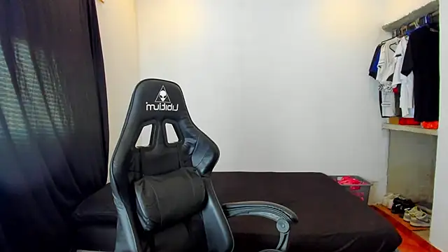 daddy jhons online show from March 2025 06:22:01 PM