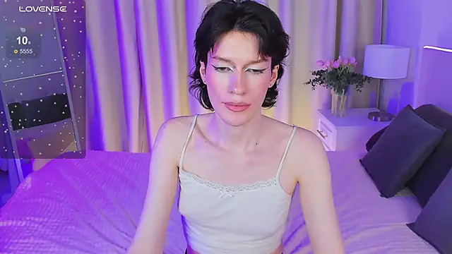 Snapshot of Kolette_Gray chatting on February 2025 06:35:02 PM Kolette Gray online show from February 2025 06:35:02 PM