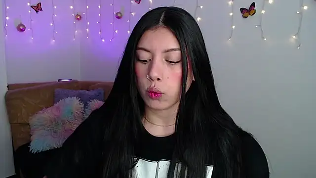 Snapshot of iam_emy chatting on January 2025 09:25:01 PM iam emy online show from January 2025 09:25:01 PM