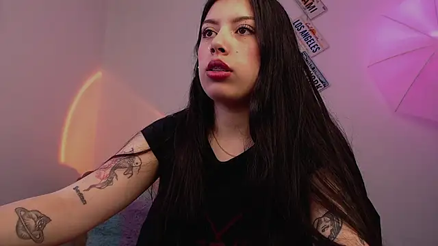 Snapshot of iam_emy chatting on February 2025 05:39:01 PM iam emy online show from February 2025 05:39:01 PM