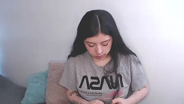 Snapshot of iam_emy chatting on October 2025 03:01:02 AM iam emy online show from October 2025 03:01:02 AM