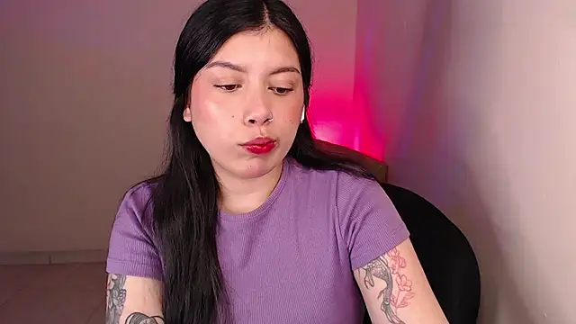 Snapshot of iam_emy chatting on March 2026 04:18:01 AM iam emy online show from March 2026 04:18:01 AM