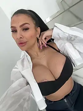 Snapshot of firesbomb777 chatting on February 2025 10:29:01 AM firesbomb777 online show from February 2025 10:29:01 AM