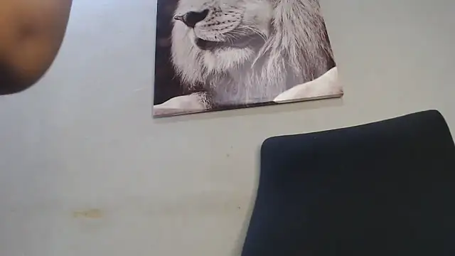 Snapshot of PervertPreggy chatting on September 2025 04:04:02 AM PervertPreggy online show from September 2025 04:04:02 AM