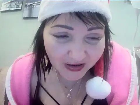 Snapshot of ClaireSunset chatting on December 2024 08:43:02 PM ClaireSunset online show from December 2024 08:43:02 PM