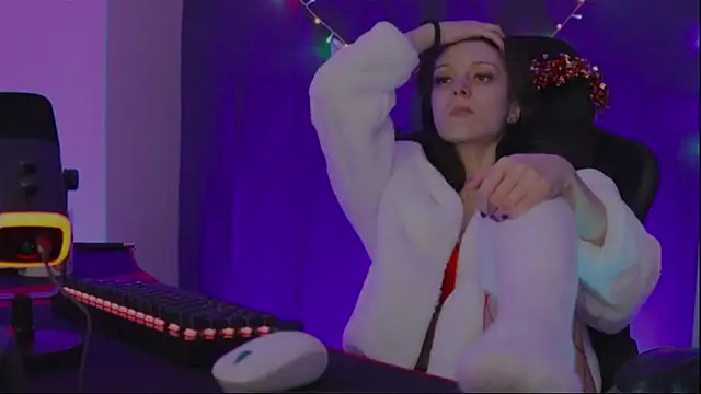 Snapshot of Kathleen_Meow chatting on December 2024 09:24:01 AM Kathleen Meow online show from December 2024 09:24:01 AM