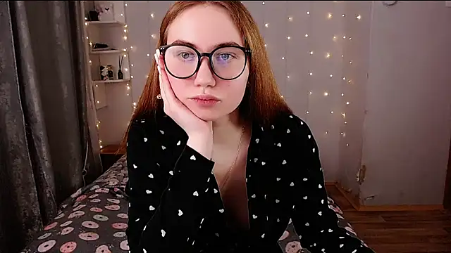 Miya Mark online show from December 2024 06:06:01 PM