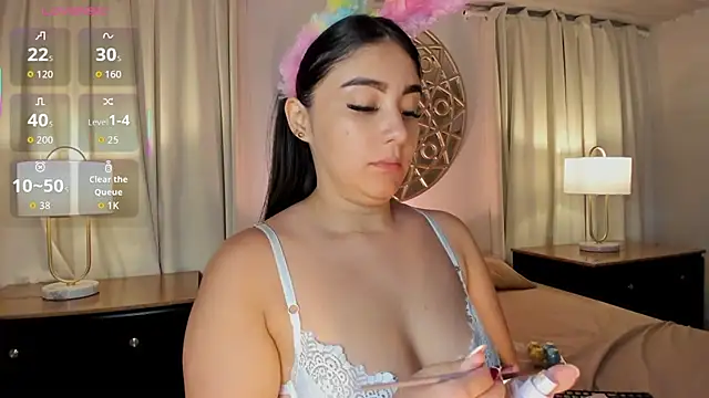 Snapshot of Belliinda_21 chatting on April 2026 07:11:02 PM Belliinda 21 online show from April 2026 07:11:02 PM