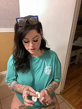 TexasTattooedHouseWife online show from March 2025 12:44:02 PM