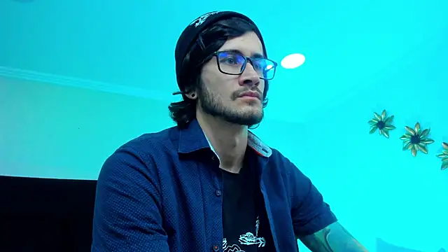 Loggan donnelly online show from February 2025 09:57:01 PM