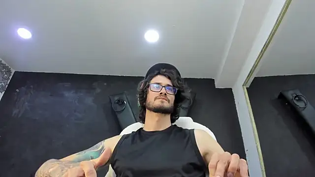 Loggan donnelly online show from March 2025 02:16:01 AM