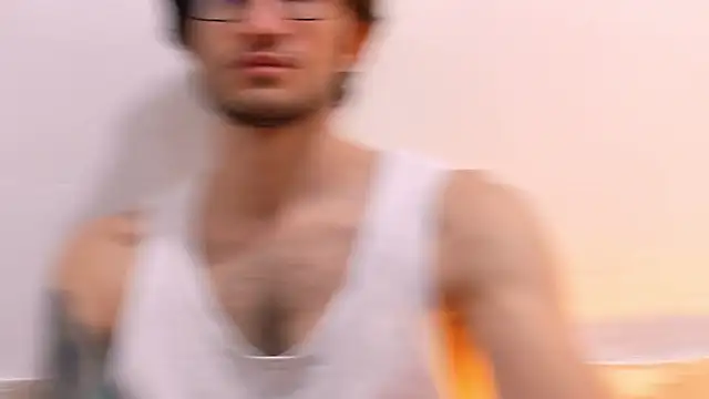 Loggan donnelly online show from April 2026 10:37:01 PM