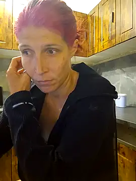 Lenchen  online show from May 2026 07:43:01 PM