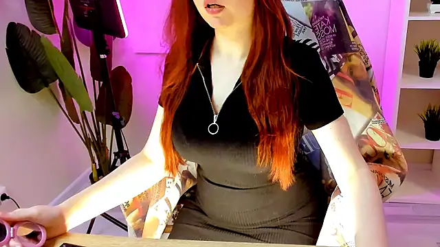 CarolGiggly online show from April 2026 11:11:01 PM