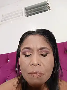tiffany Bitch online show from July 2026 12:01:01 AM