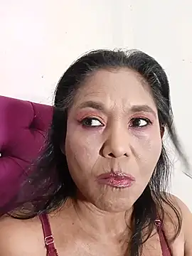 tiffany Bitch online show from July 2026 04:27:01 AM