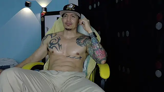 Snapshot of Alex_motta chatting on March 2026 03:34:01 AM Alex motta online show from March 2026 03:34:01 AM