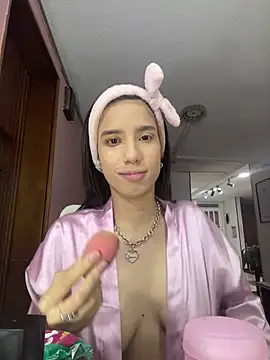 Snapshot of Praga_Pink chatting on March 2025 05:21:02 AM Praga Pink online show from March 2025 05:21:02 AM