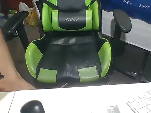 Snapshot of SOLESFETISHBR chatting on September 2025 02:27:01 PM SOLESFETISHBR online show from September 2025 02:27:01 PM